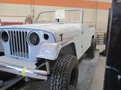 180913 71 Jeepster Commando (2).JPG